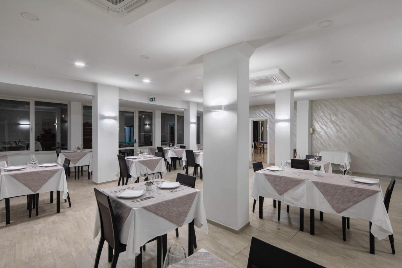 Miga Hotel Grado Centro Exterior photo